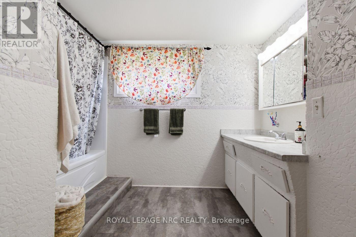 2499 Port Robinson Road, Thorold, Ontario  L3B 5N5 - Photo 20 - X14093064