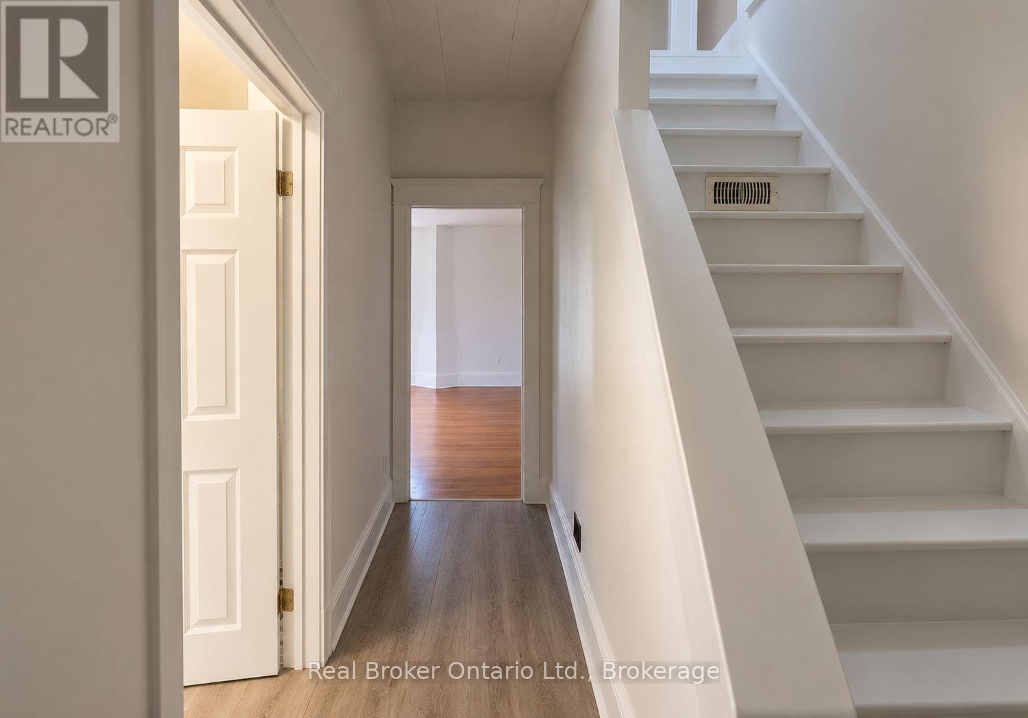 4 Cambria Street, Stratford, Ontario  N5A 1G4 - Photo 30 - X13872830