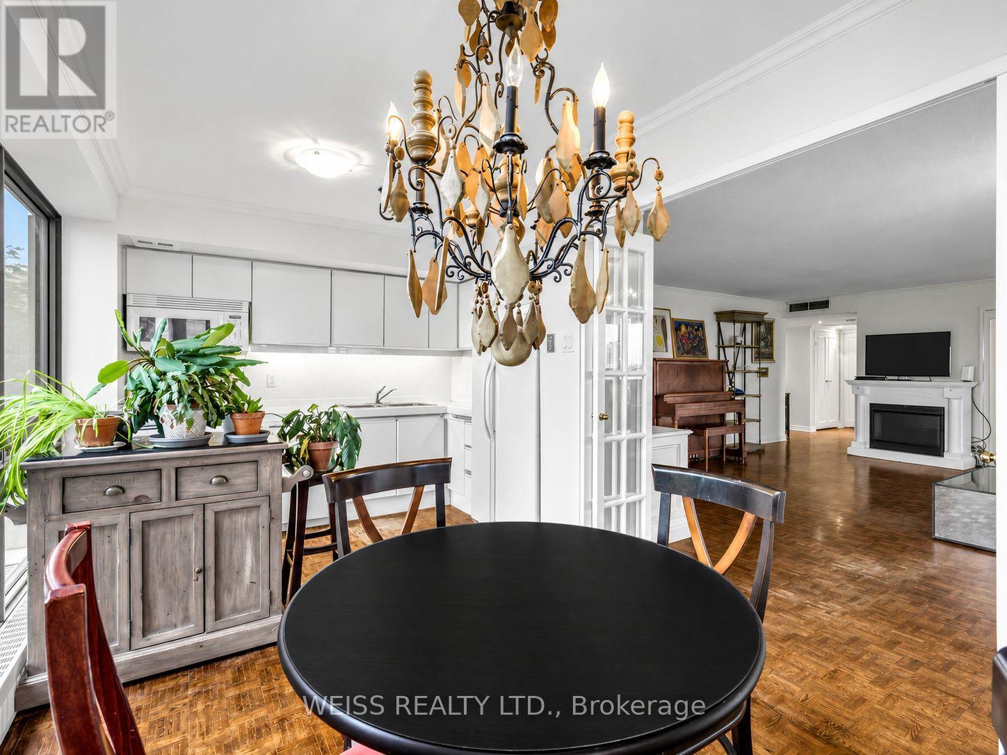 903 - 63 St. Clair Avenue W, Toronto, Ontario  M4V 2Y9 - Photo 11 - C14093132