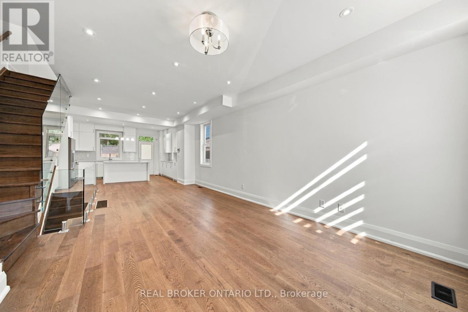 26 Bishop Street, Toronto, Ontario  M5R 1N2 - Photo 6 - C14093312
