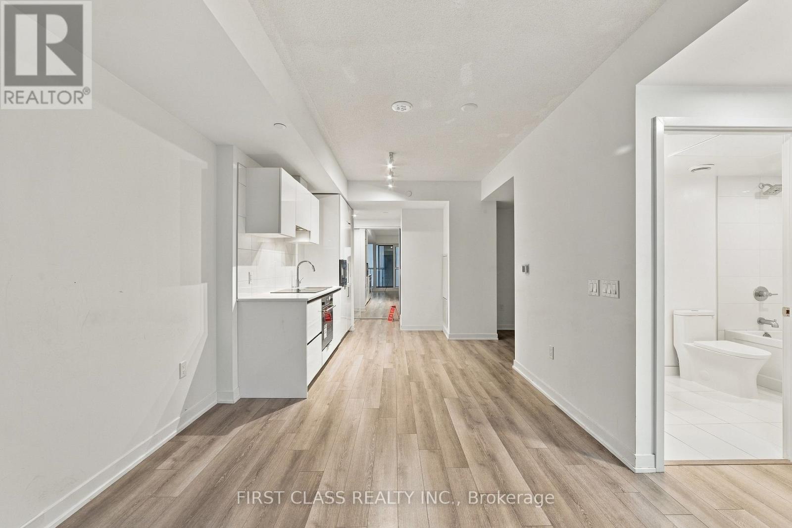 401 - 238 Simcoe Street, Toronto, Ontario  M5T 0E2 - Photo 8 - C14093334