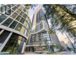 401 - 238 SIMCOE STREET, Toronto, Ontario