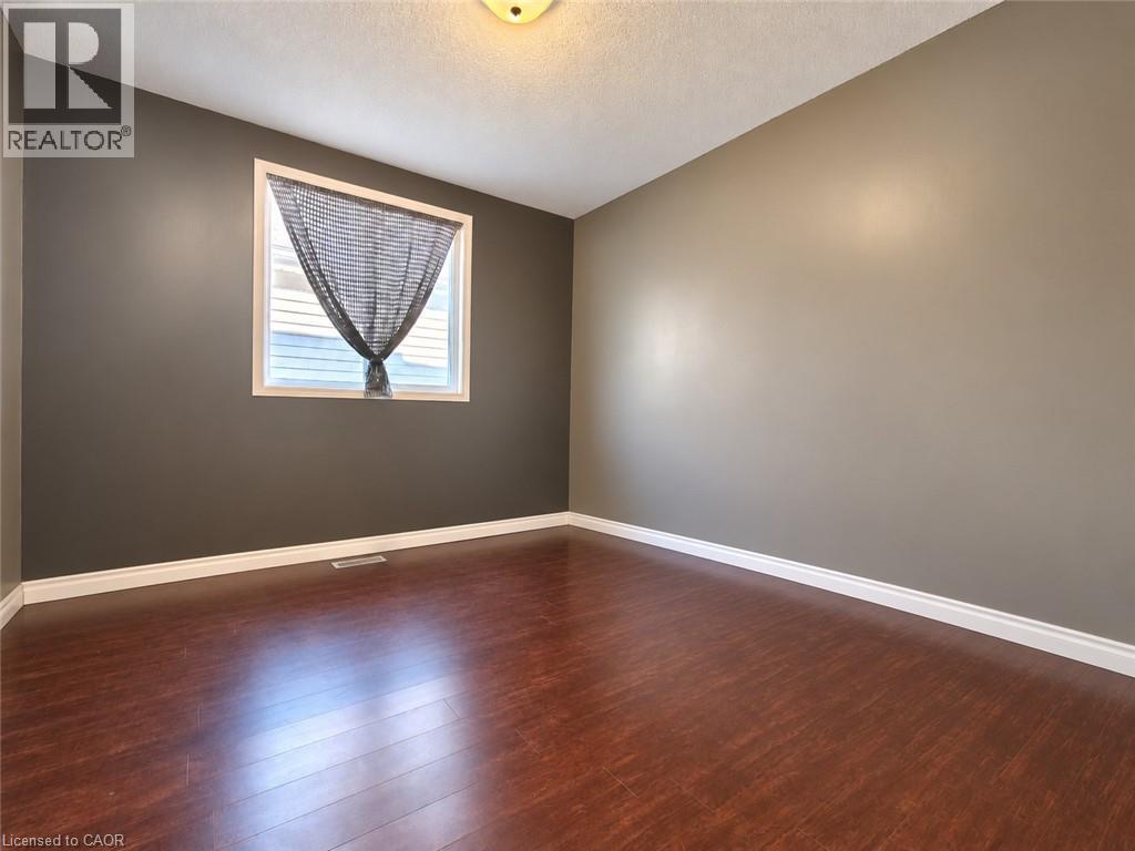 52 Isabella Street, Kitchener, Ontario  N2E 4J7 - Photo 15 - 40872296