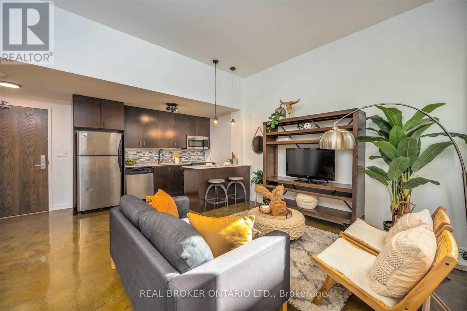 227 - 201 Carlaw Avenue, Toronto, Ontario  M4M 2S3 - Photo 3 - E14093076