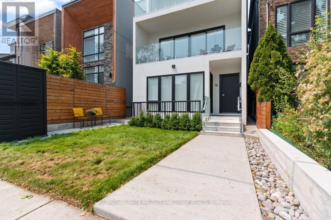 Bsmt-B - 16 Minto Street, Toronto, Ontario  M4L 1B6 - Photo 2 - E14093102