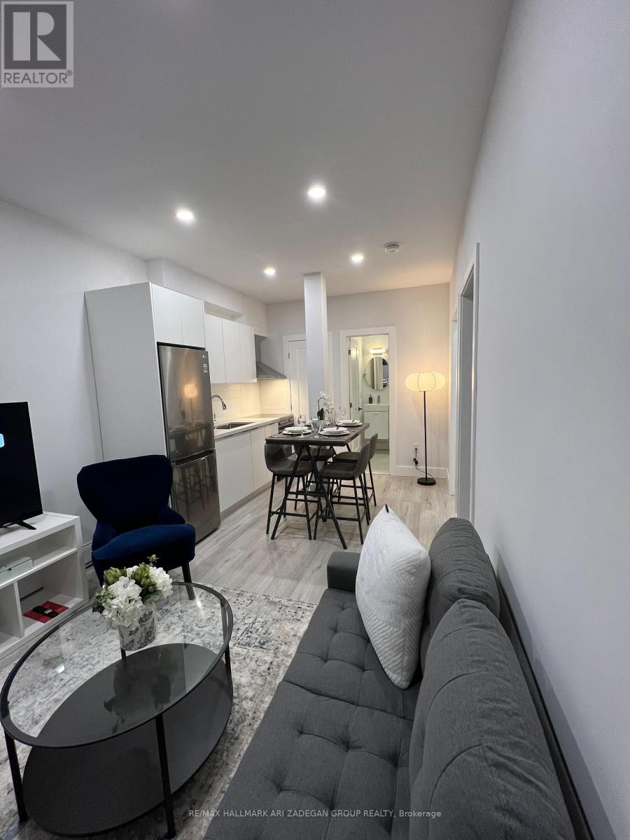Bsmt-B - 16 Minto Street, Toronto, Ontario  M4L 1B6 - Photo 3 - E14093102