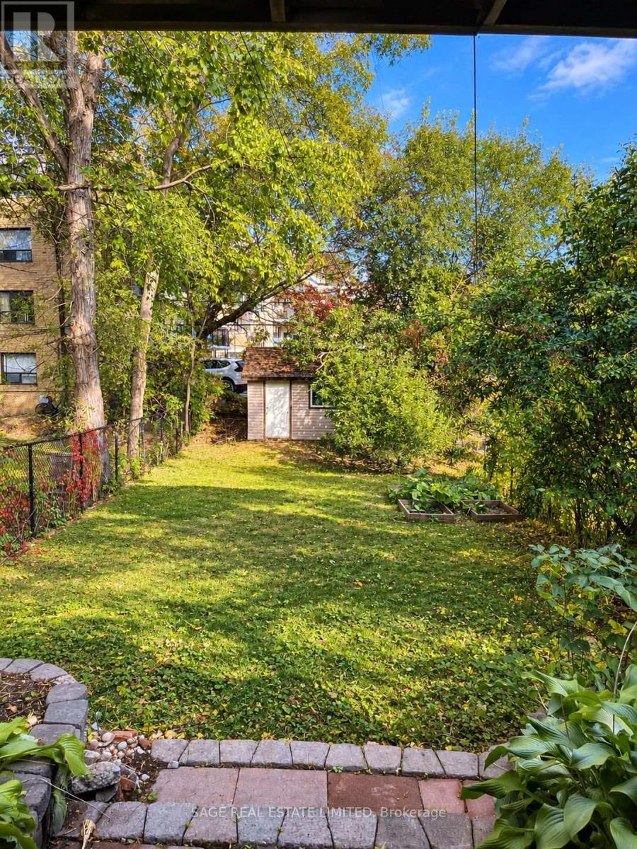 Upper/main Unit - 309 Blantyre Avenue, Toronto, Ontario  M1N 2S6 - Photo 20 - E14093110
