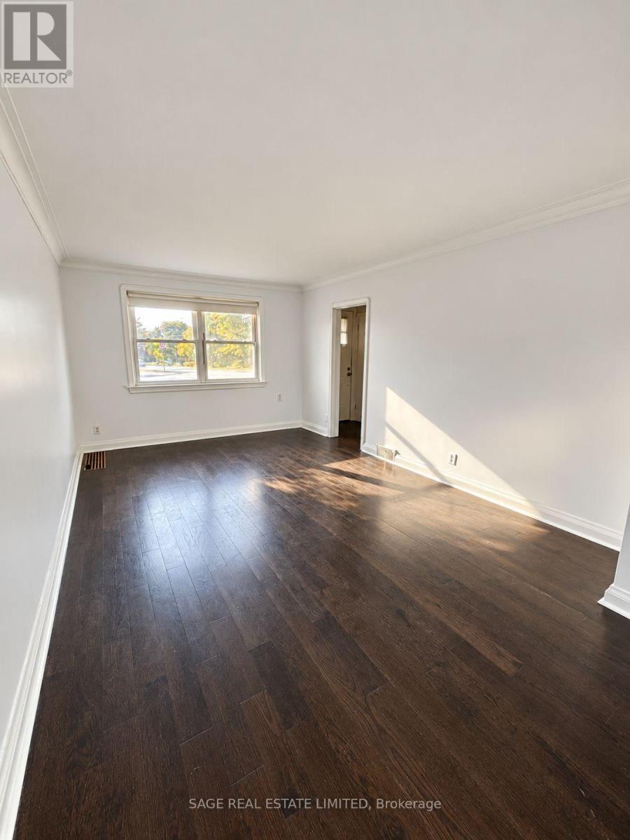 Upper/main Unit - 309 Blantyre Avenue, Toronto, Ontario  M1N 2S6 - Photo 6 - E14093110