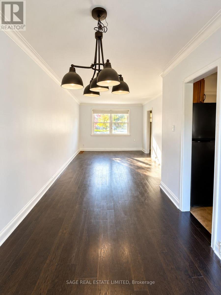 Upper/main Unit - 309 Blantyre Avenue, Toronto, Ontario  M1N 2S6 - Photo 8 - E14093110