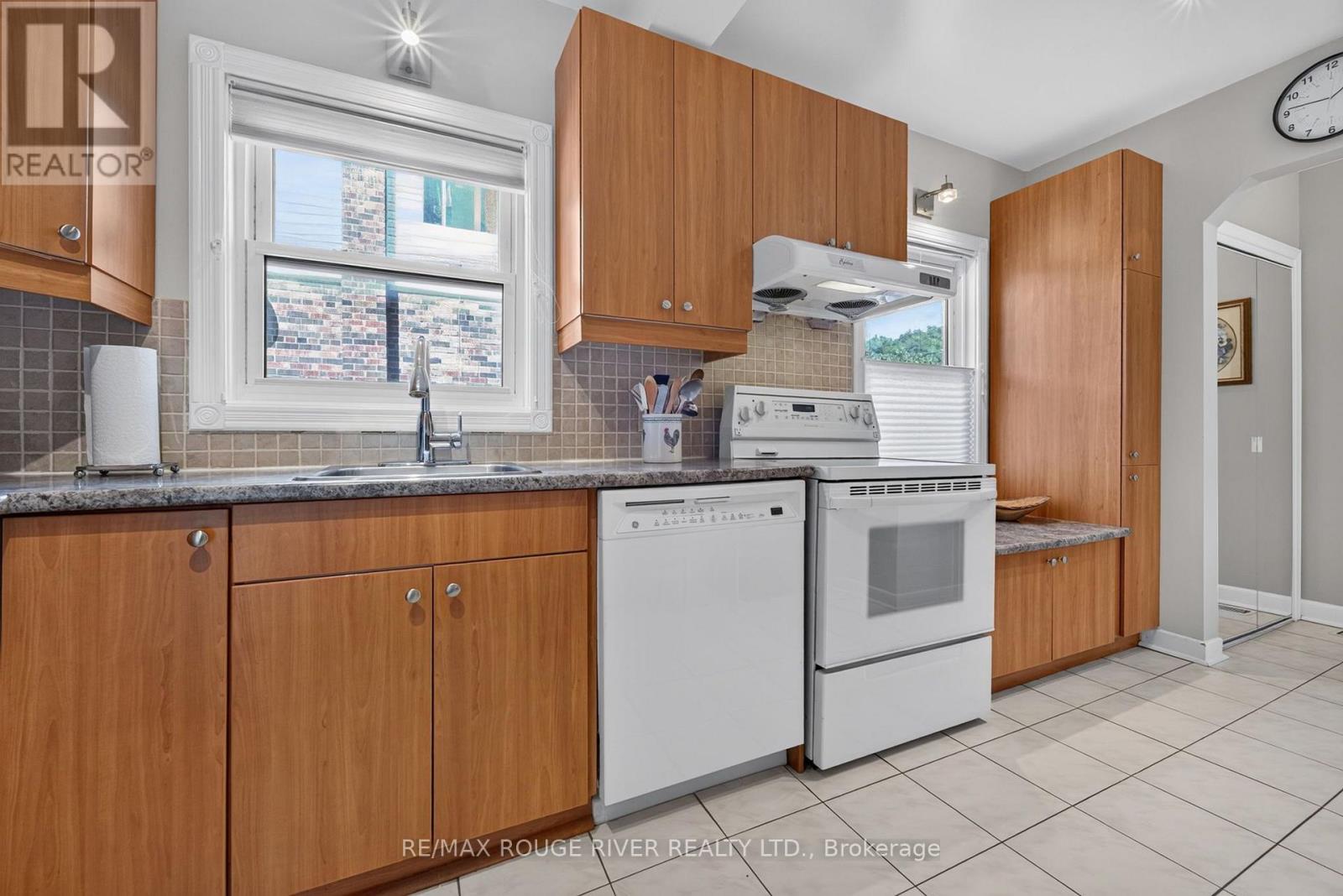 38 Singleton Rd Road, Toronto, Ontario  M1R 1H9 - Photo 11 - E14093164