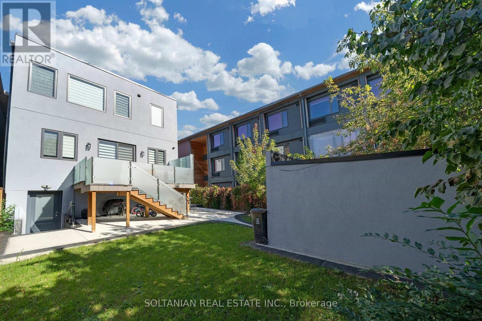 17 Trenton Avenue, Toronto (Woodbine-Lumsden), Ontario  M4C 2Z3 - Photo 48 - E14093304