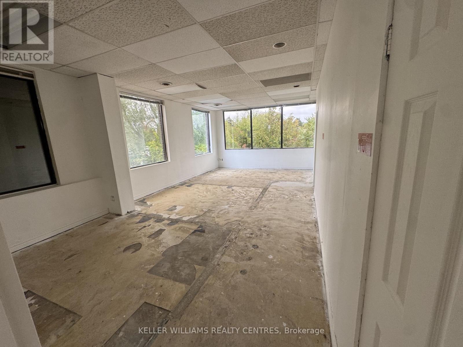 200 - 4218 Lawrence Avenue E, Toronto (West Hill), Ontario  M1E 4S6 - Photo 2 - E14093308