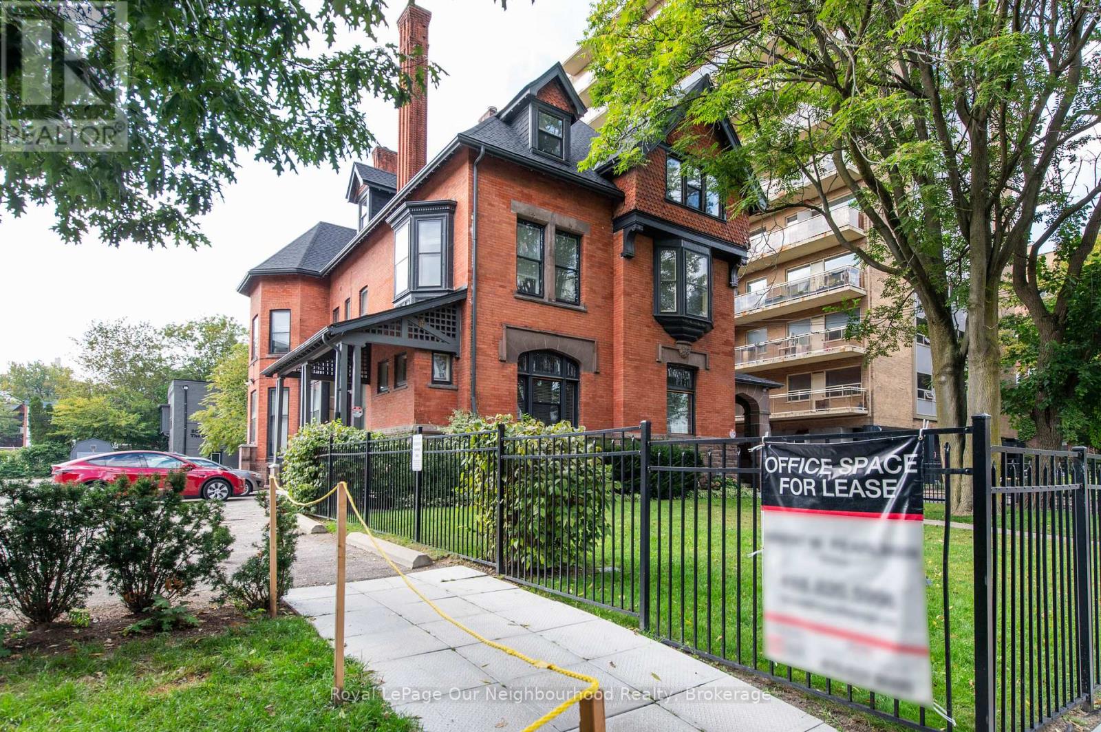 202 - 204 St. George Street, Toronto, Ontario  M5R 2N5 - Photo 6 - C14093186