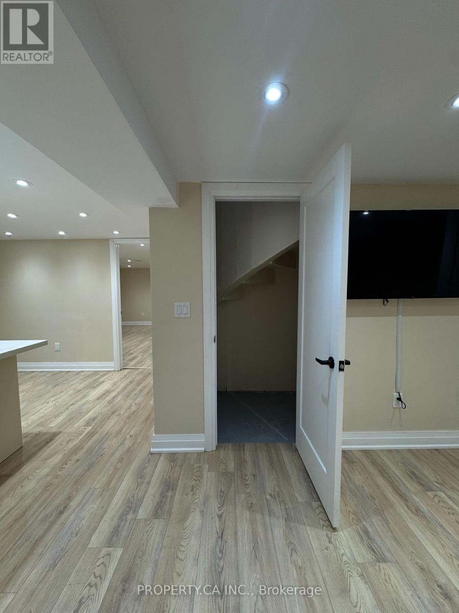 Lower - 746 Leslie Valley Drive, Newmarket, Ontario  L3Y 7J3 - Photo 13 - N14093060
