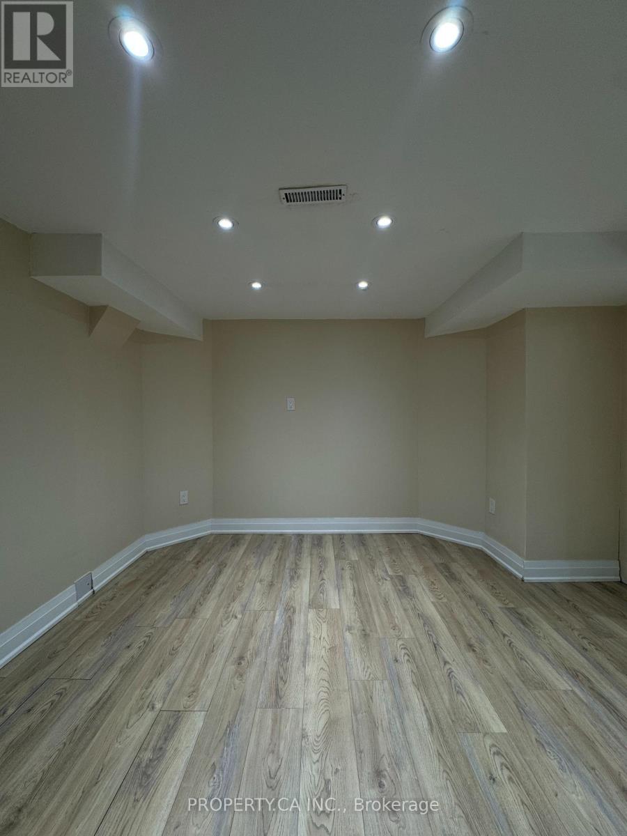 Lower - 746 Leslie Valley Drive, Newmarket, Ontario  L3Y 7J3 - Photo 21 - N14093060