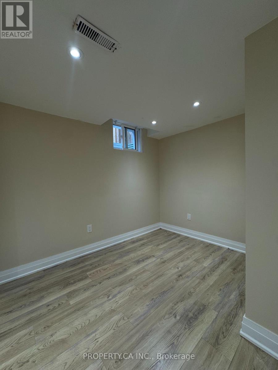 Lower - 746 Leslie Valley Drive, Newmarket, Ontario  L3Y 7J3 - Photo 25 - N14093060