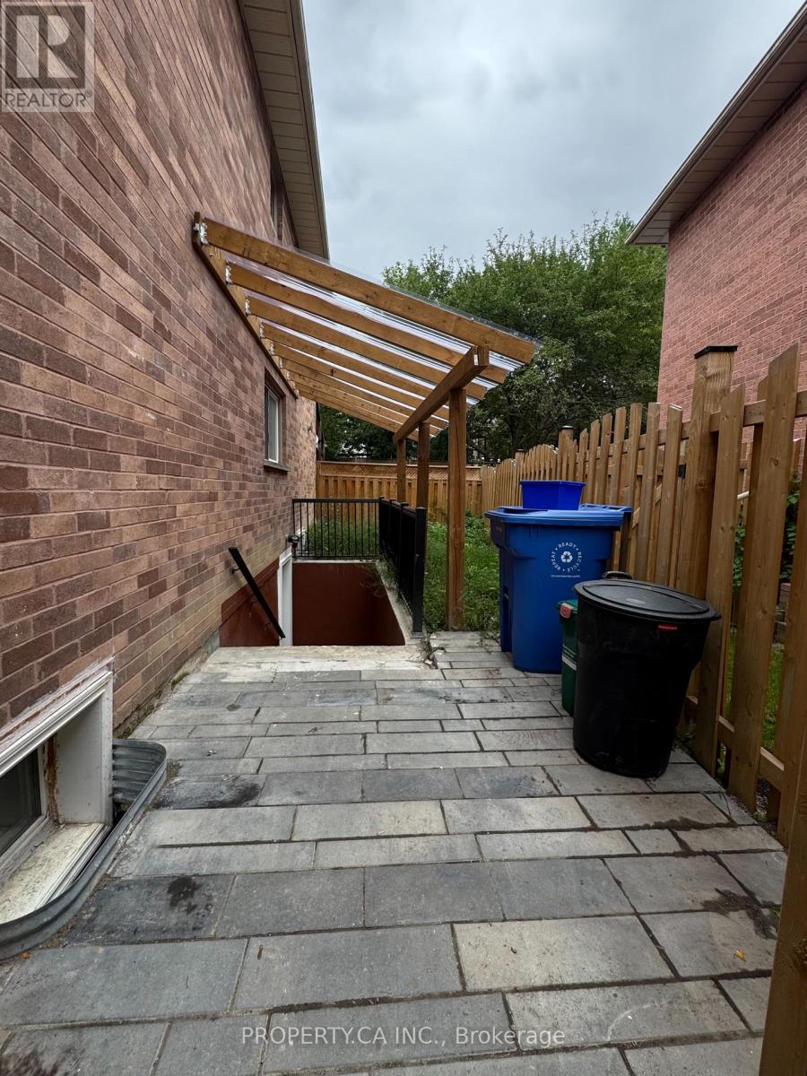 Lower - 746 Leslie Valley Drive, Newmarket, Ontario  L3Y 7J3 - Photo 33 - N14093060