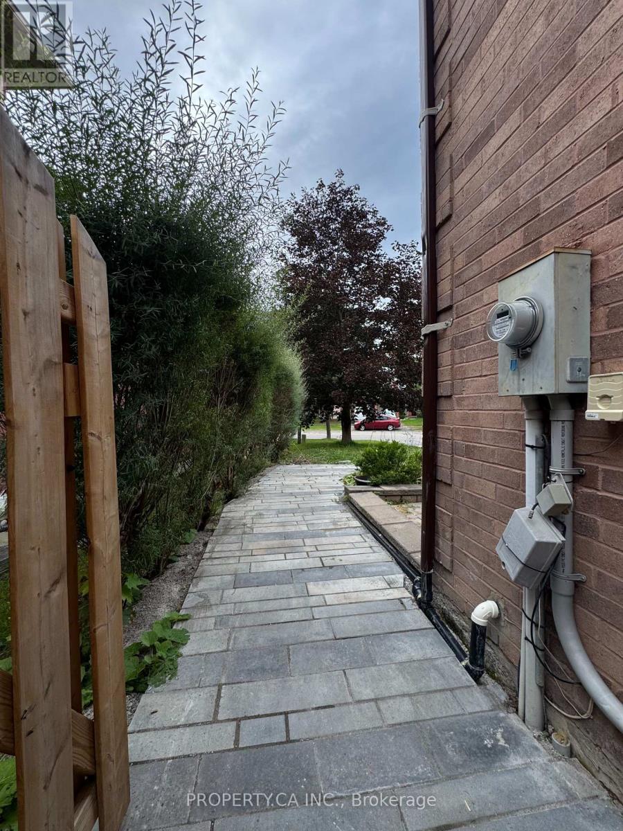 Lower - 746 Leslie Valley Drive, Newmarket, Ontario  L3Y 7J3 - Photo 34 - N14093060