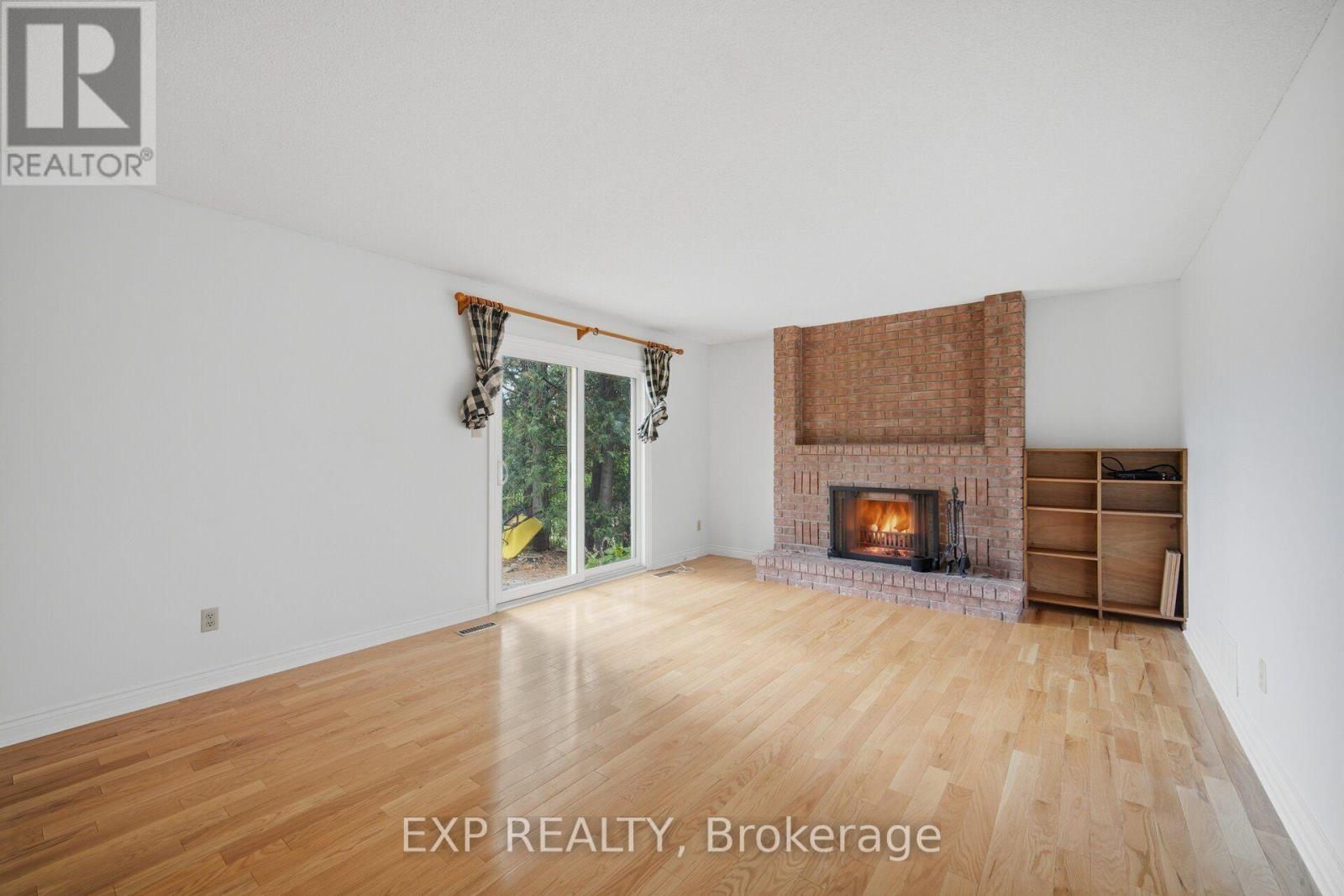 20 Devlin Place, Aurora, Ontario  L4G 5W6 - Photo 10 - N14093082