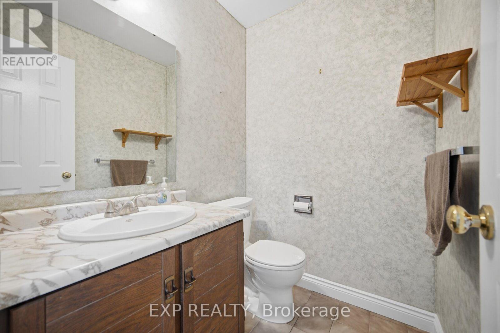 20 Devlin Place, Aurora, Ontario  L4G 5W6 - Photo 12 - N14093082