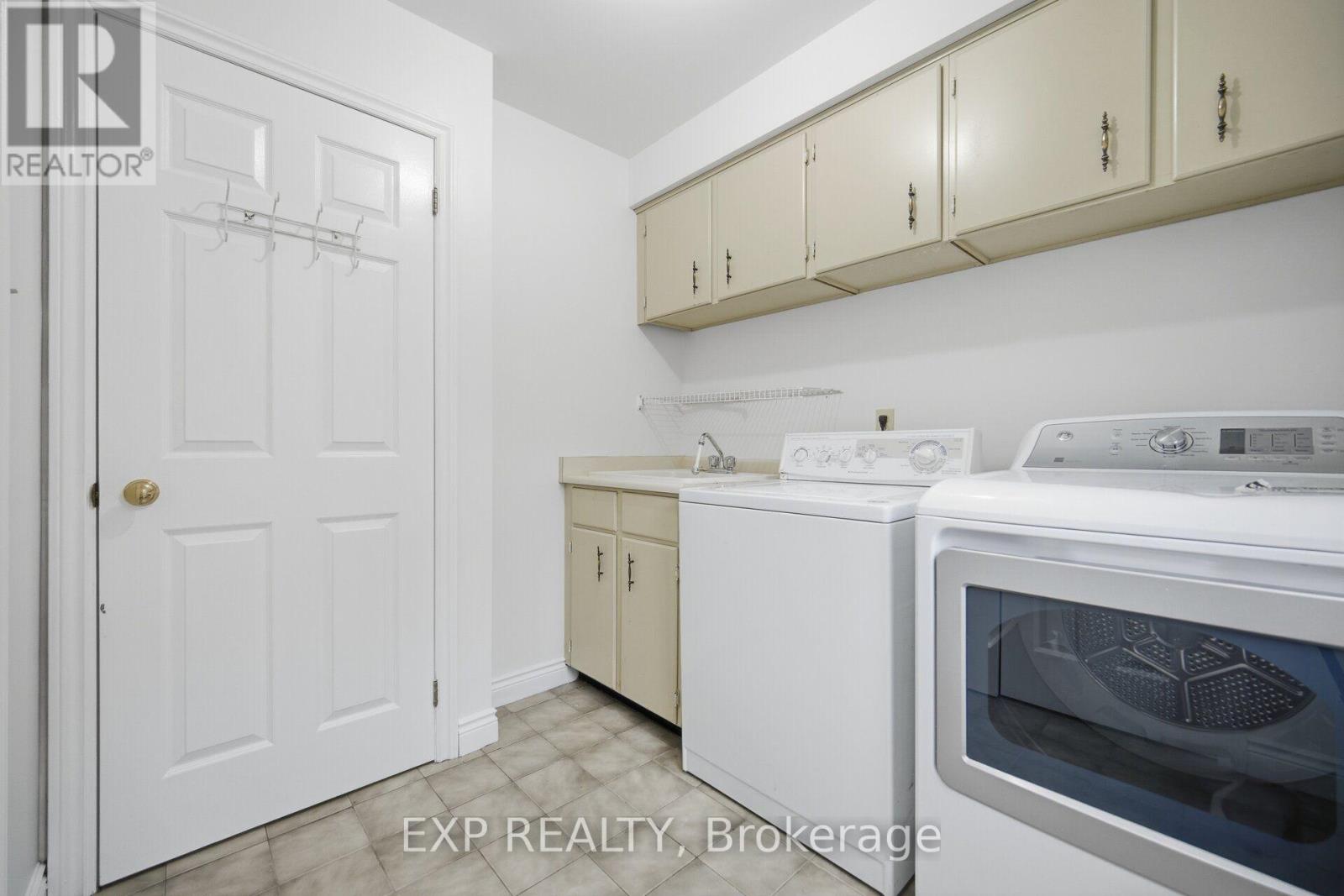 20 Devlin Place, Aurora, Ontario  L4G 5W6 - Photo 13 - N14093082