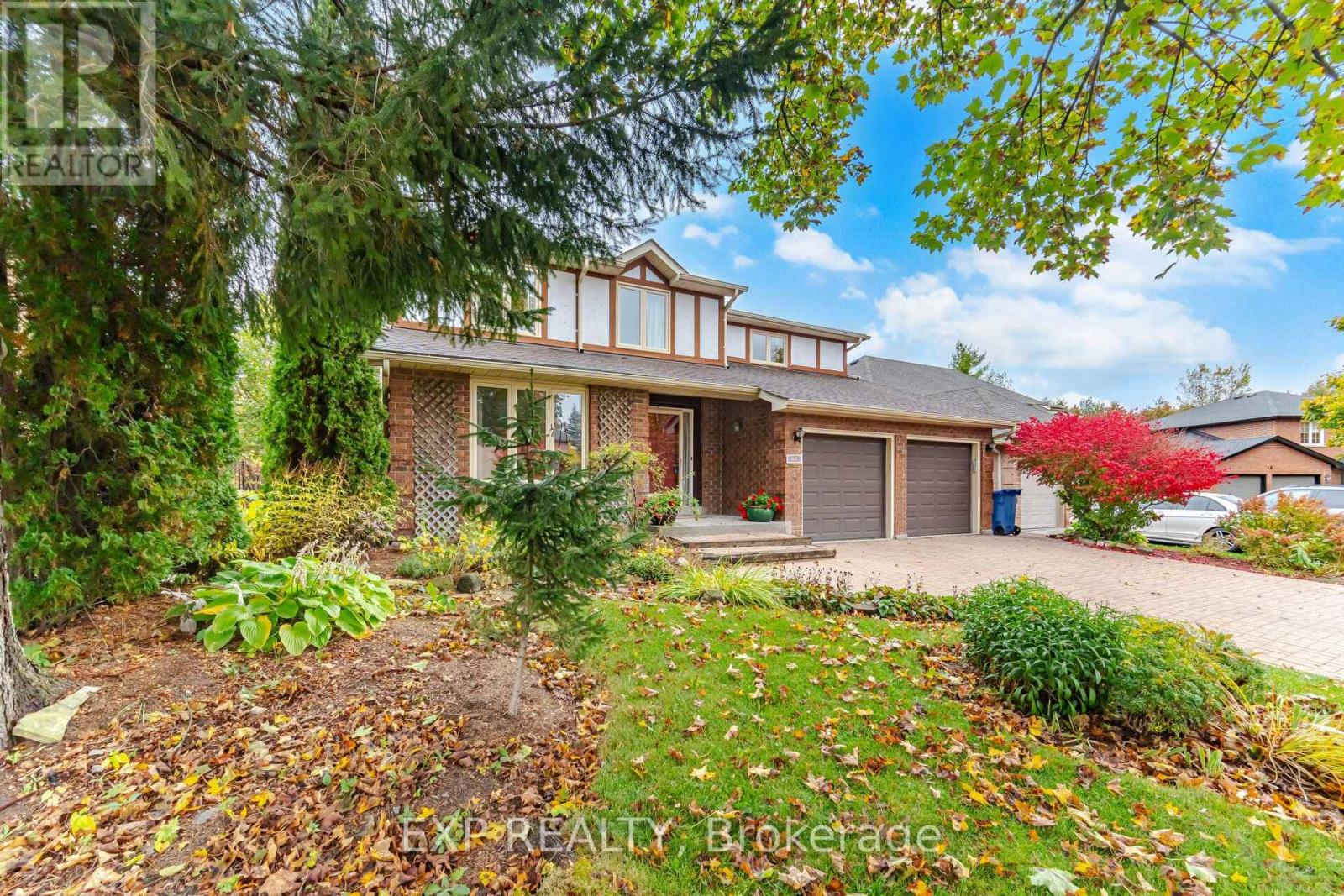 20 Devlin Place, Aurora, Ontario  L4G 5W6 - Photo 2 - N14093082