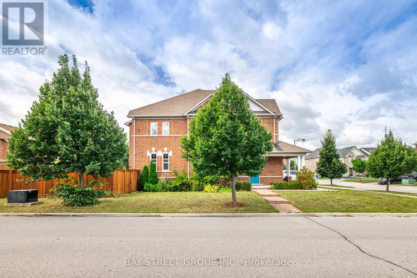 4 Courtland Crescent, East Gwillimbury, Ontario L9N 0B2 - Photo 3 - N14093348