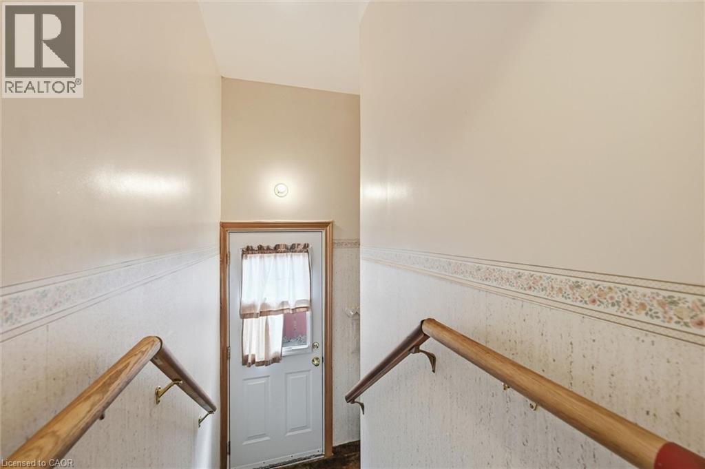342 East 16th Street, Hamilton, Ontario  L9A 4J9 - Photo 19 - 40866140