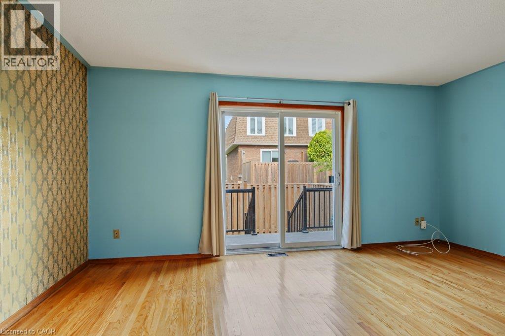1535 Westminster Place, Burlington, Ontario  L7P 2B4 - Photo 12 - 40869215