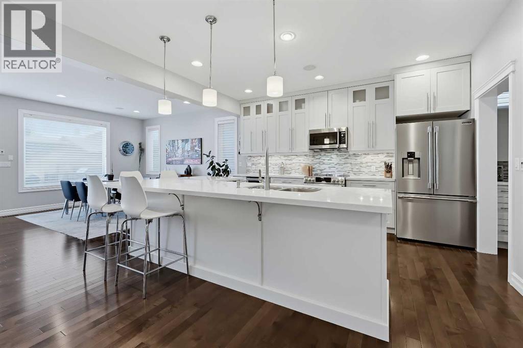 2030 25 Street Sw, Calgary, Alberta  T3E 1X2 - Photo 3 - A2352403