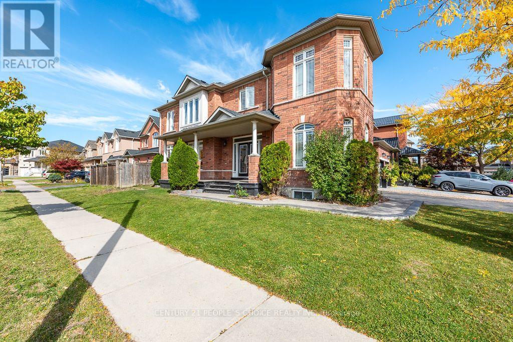 1 Bouvier Gate, Brampton, Ontario L7A 3T7 - Photo 3 - W14093040