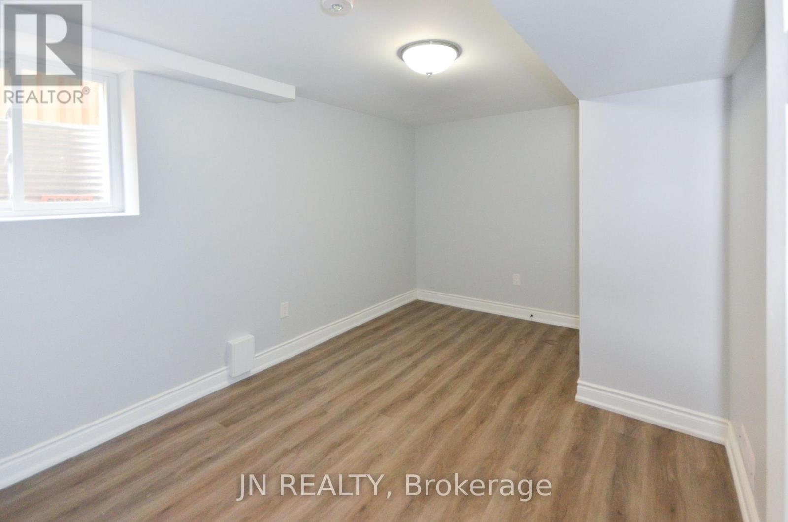 Lower - 34 Mcechearn Crescent, Brampton, Ontario L7C 3R4 - Photo 11 - W14093176