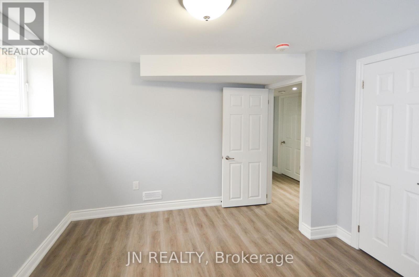 Lower - 34 Mcechearn Crescent, Brampton, Ontario L7C 3R4 - Photo 17 - W14093176