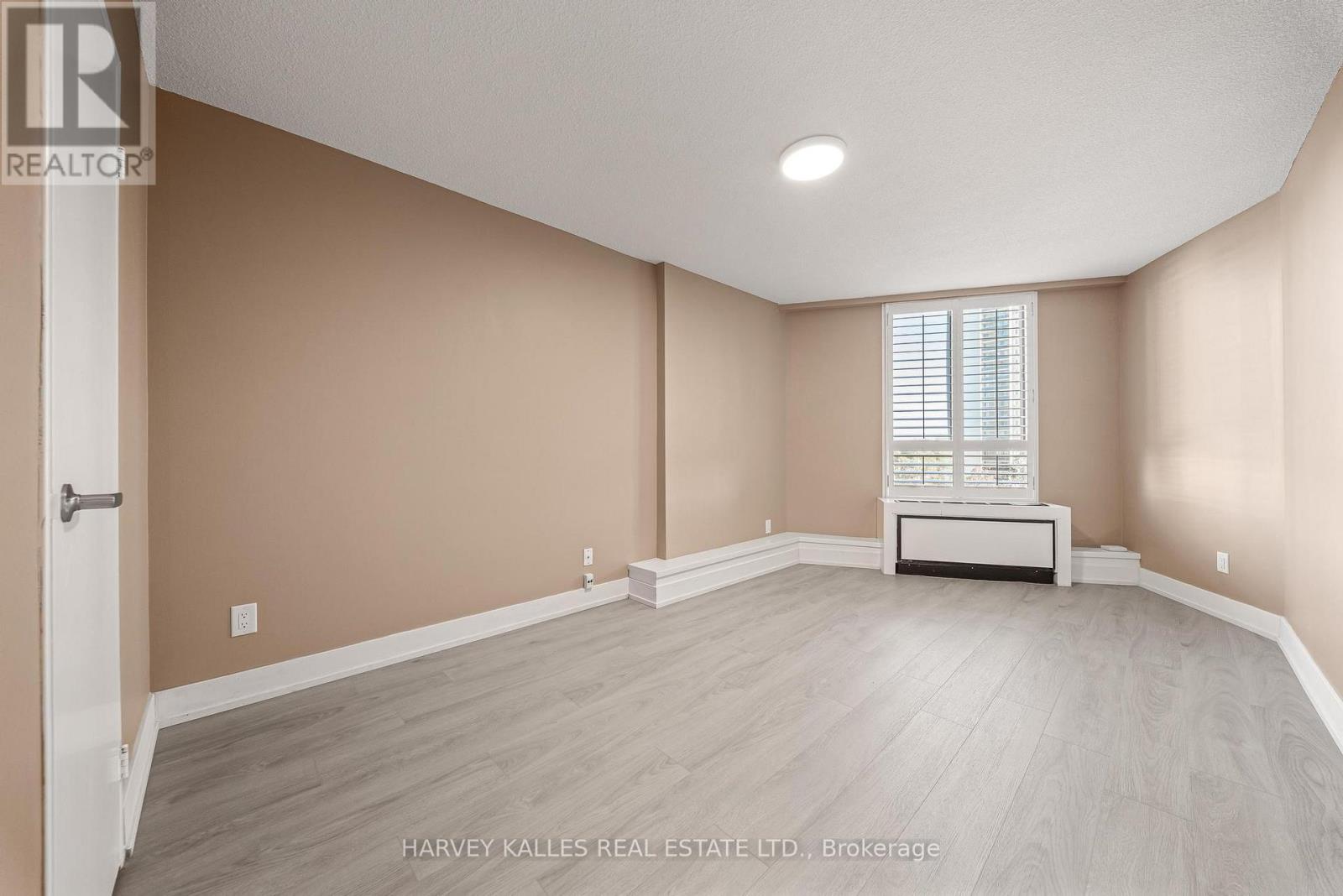 C32 - 300 Mill Road, Toronto (Markland Wood), Ontario  M9C 4W7 - Photo 17 - W14093292