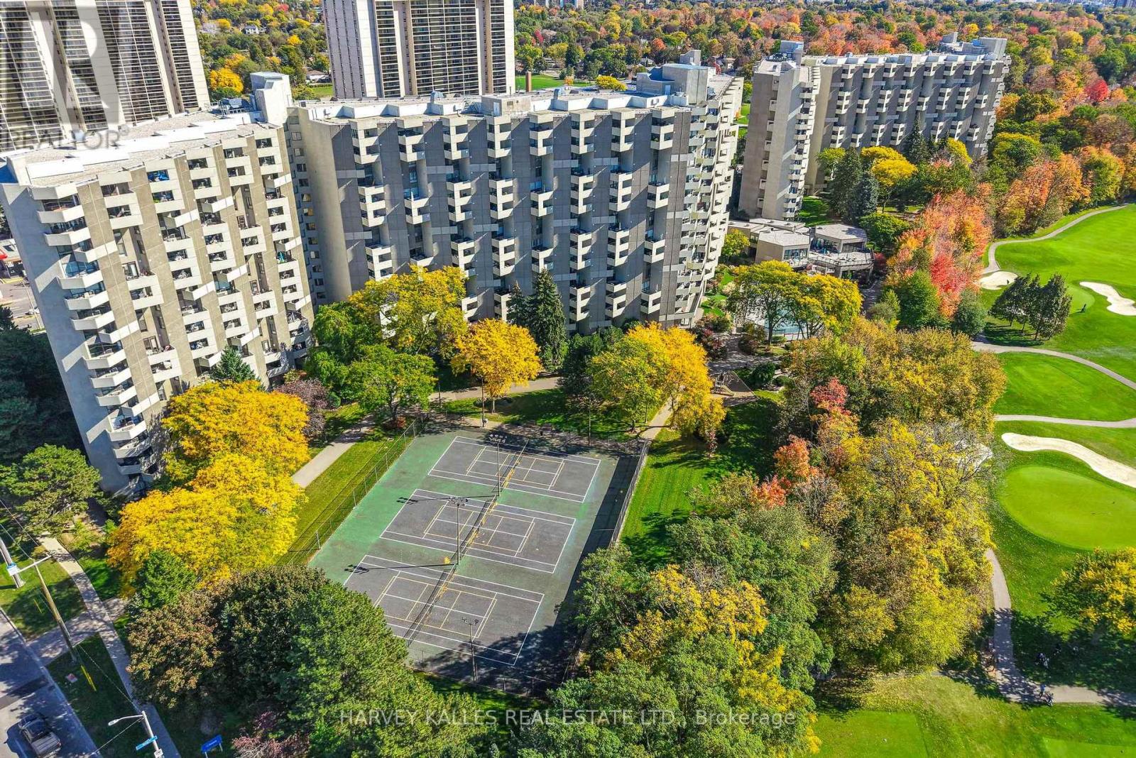 C32 - 300 Mill Road, Toronto (Markland Wood), Ontario  M9C 4W7 - Photo 24 - W14093292