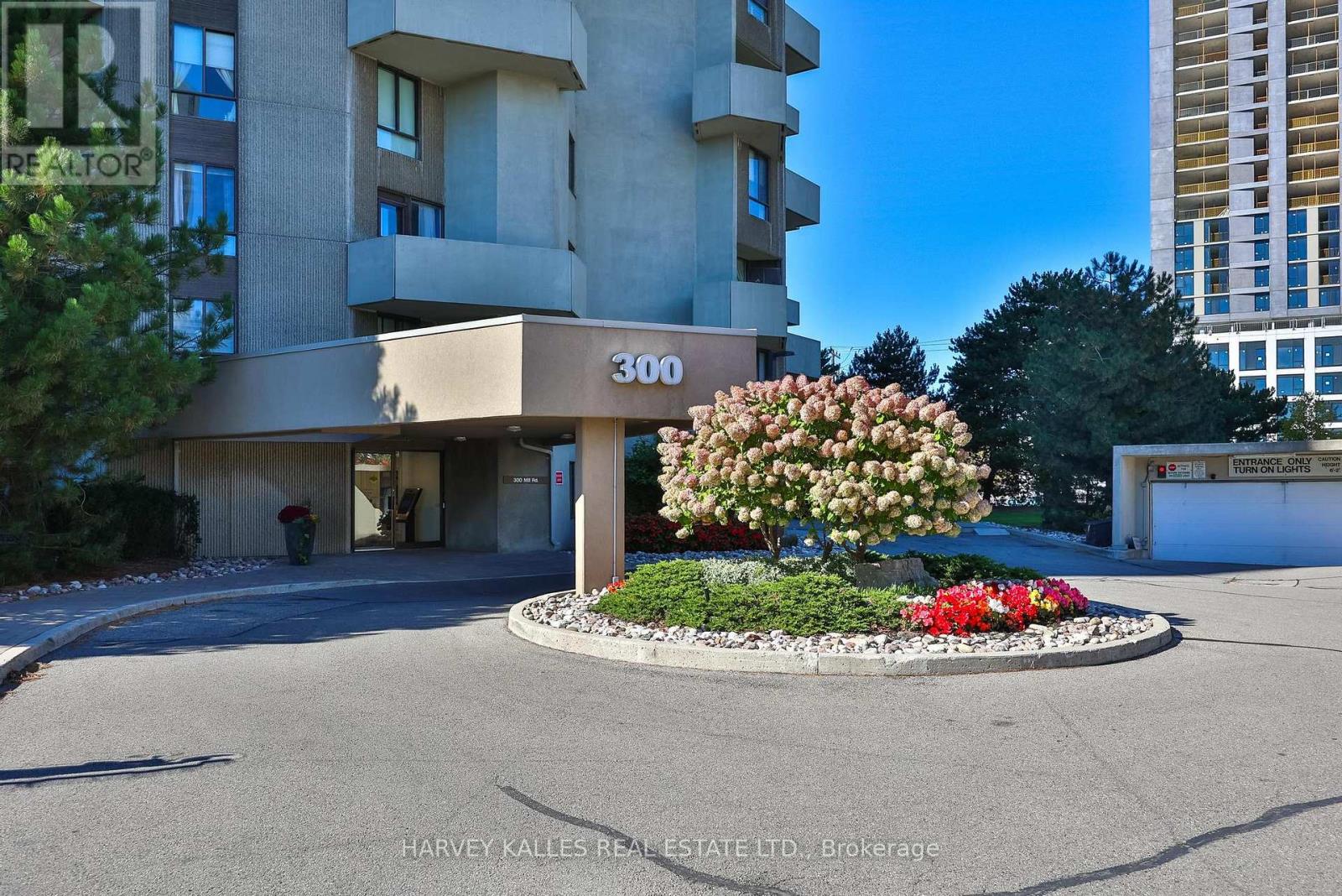 C32 - 300 Mill Road, Toronto (Markland Wood), Ontario  M9C 4W7 - Photo 36 - W14093292