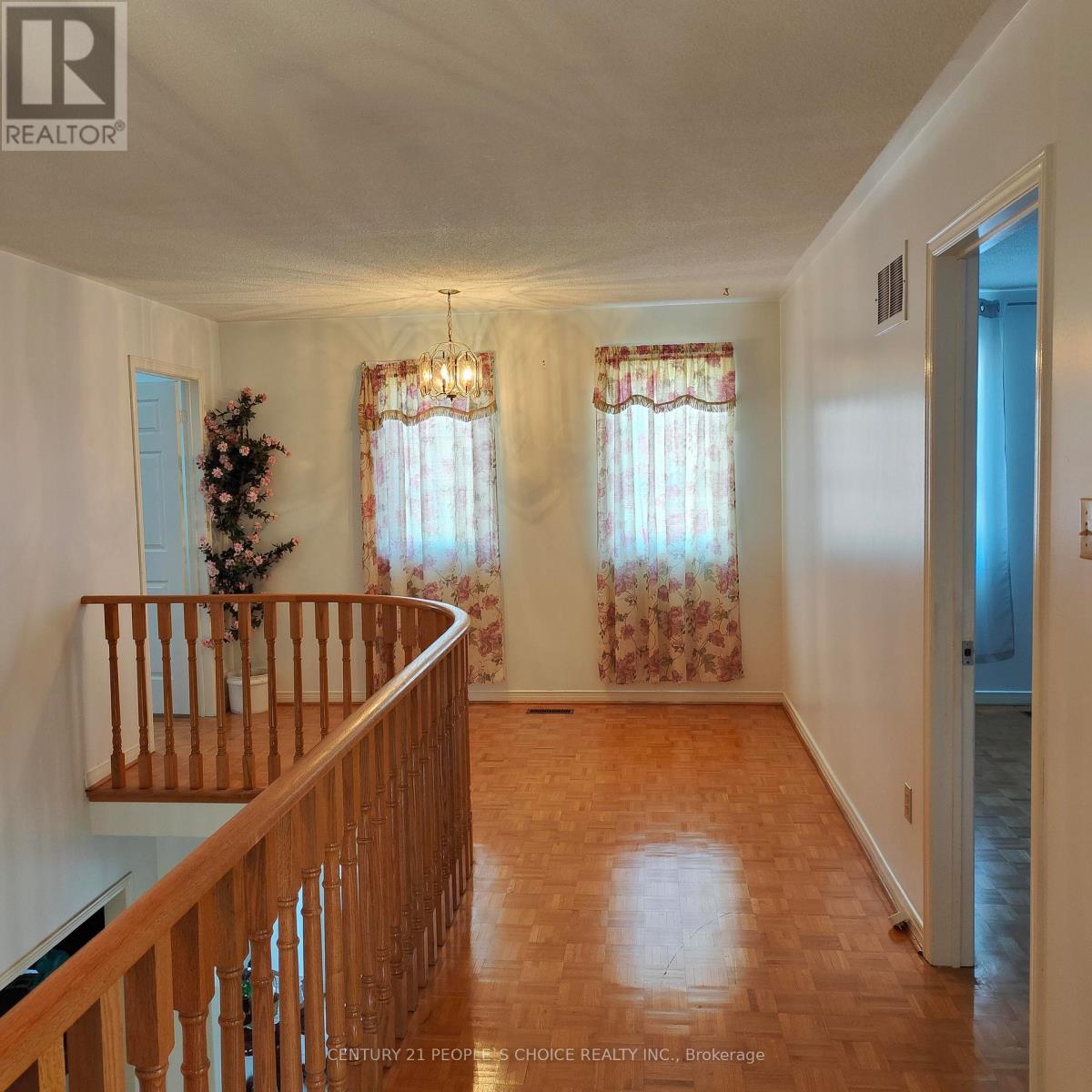 29 Kingsplate Crescent, Toronto, Ontario  M9W 6X5 - Photo 15 - W14093324