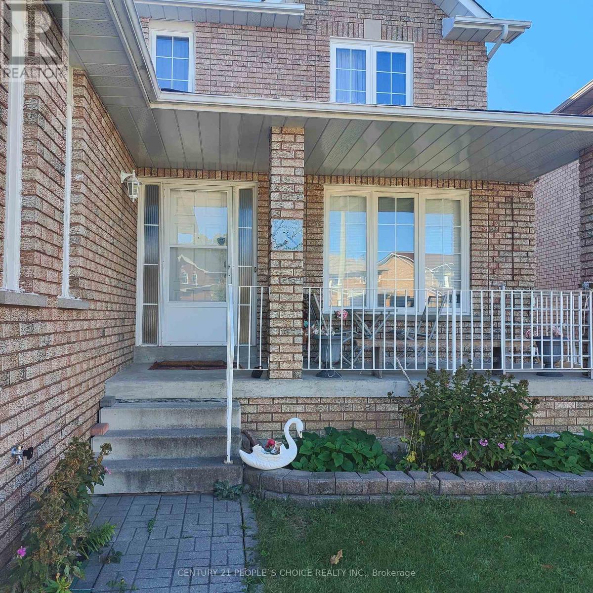 29 Kingsplate Crescent, Toronto, Ontario  M9W 6X5 - Photo 2 - W14093324
