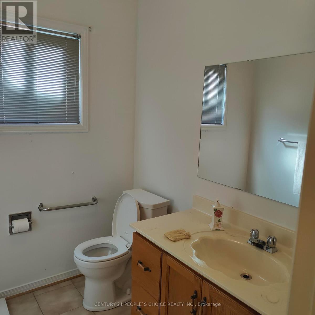 29 Kingsplate Crescent, Toronto, Ontario  M9W 6X5 - Photo 6 - W14093324