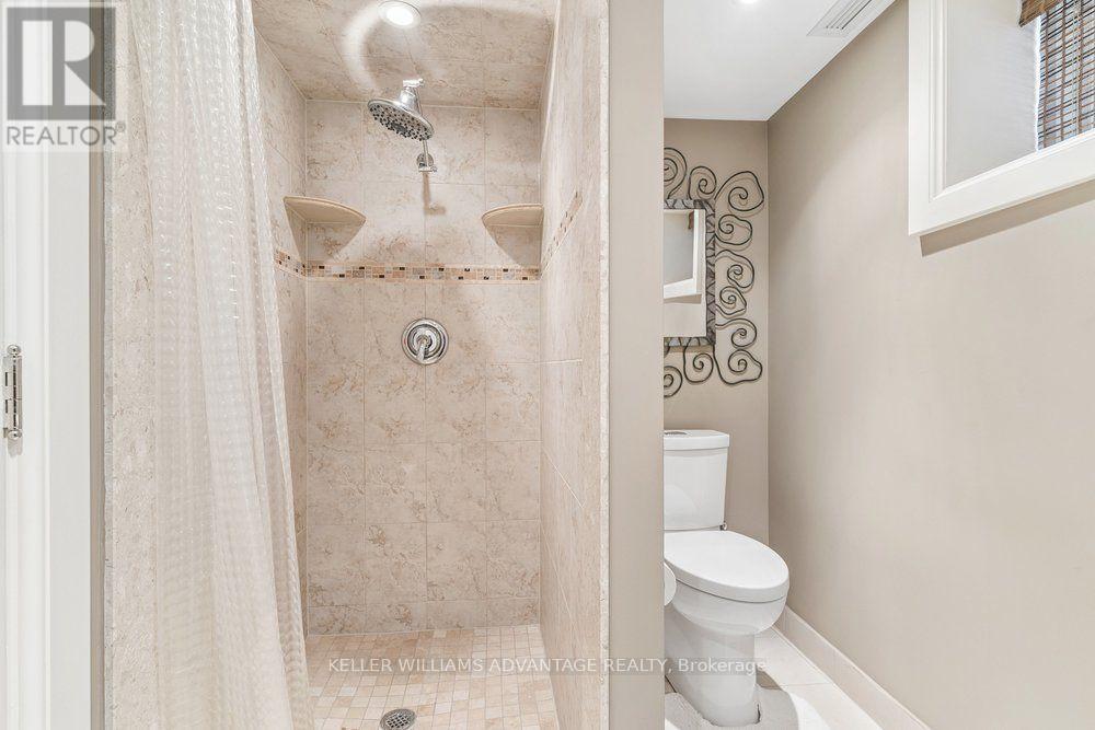 8 Wilgar Road, Toronto, Ontario  M8X 1J4 - Photo 44 - W14093346