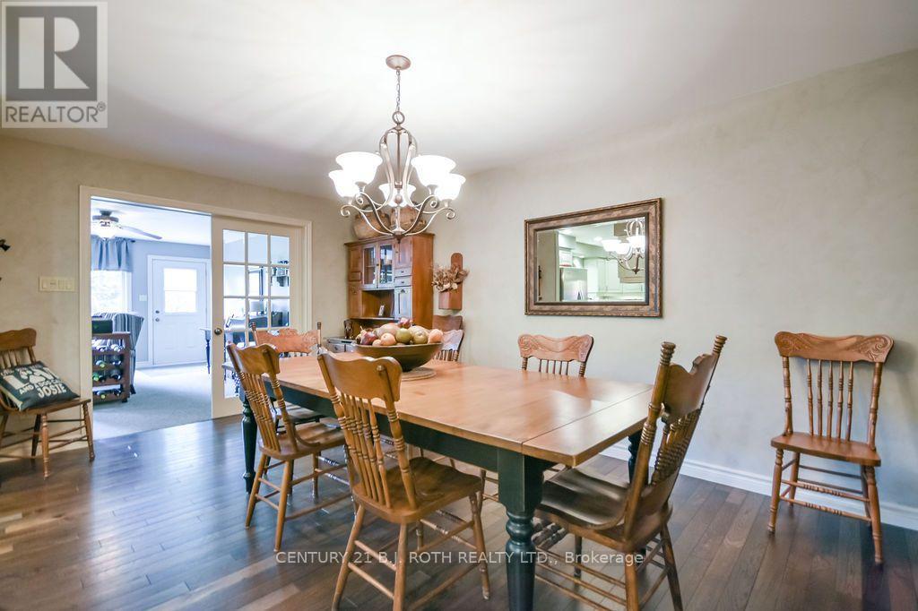 1029 & 1031 Cowbell Lane, Gravenhurst, Ontario  P0E 1N0 - Photo 13 - X14093254