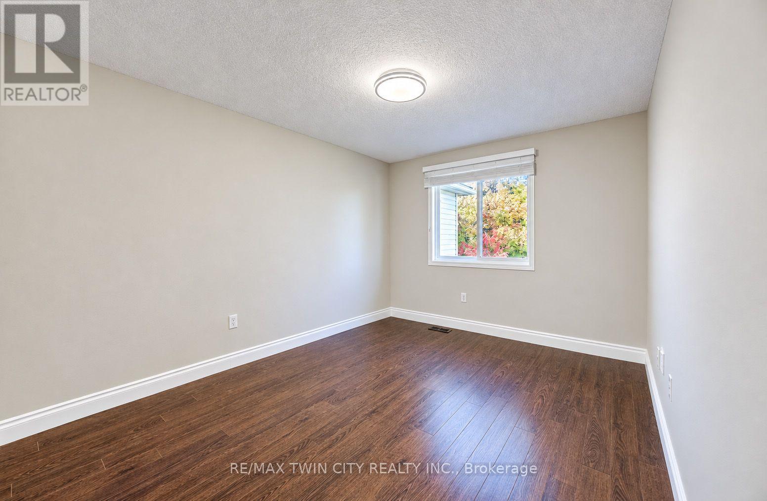 457 Annapolis Court, Waterloo, Ontario  N2K 4E7 - Photo 21 - X14093294