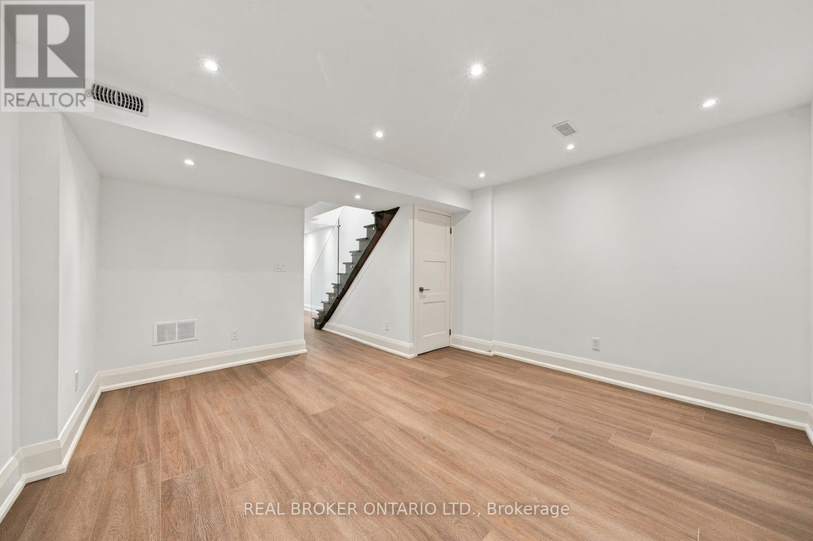 26 Bishop Street, Toronto, Ontario  M5R 1N2 - Photo 25 - C14093312