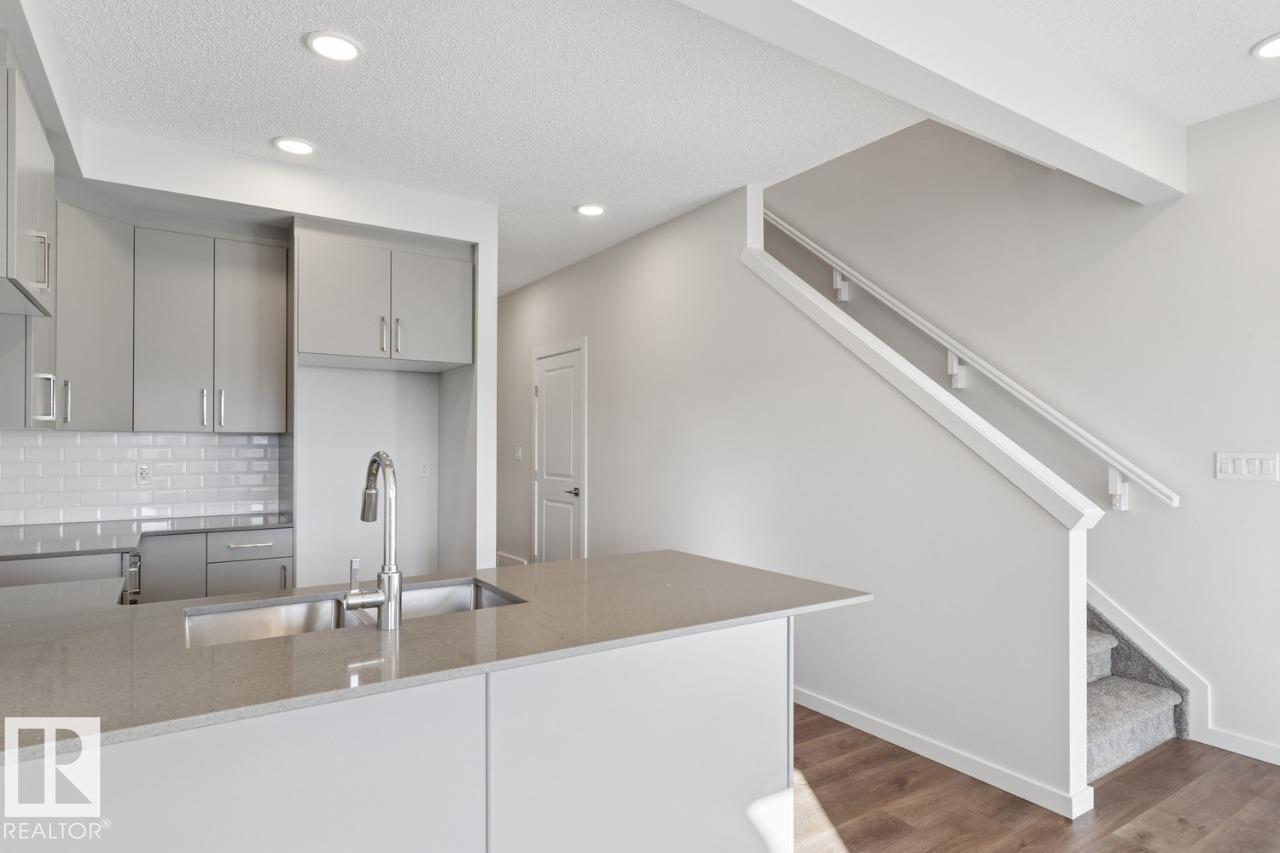 2097 Egret Dr Nw, Edmonton, Alberta  T6M 3R5 - Photo 7 - E4512961