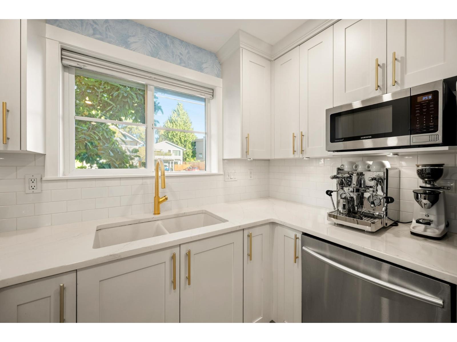 203 15621 Marine Drive, White Rock, British Columbia  V4B 1E1 - Photo 9 - R3176391