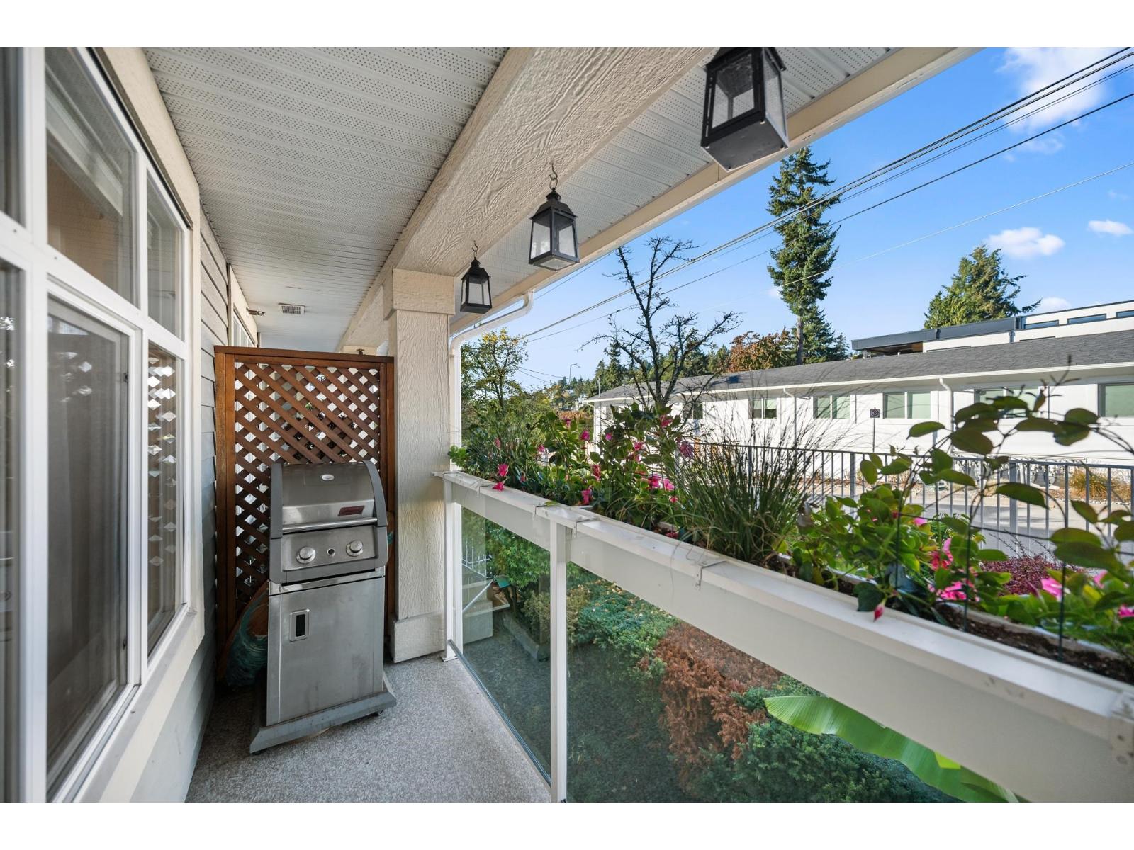 203 15621 Marine Drive, White Rock, British Columbia  V4B 1E1 - Photo 30 - R3176391