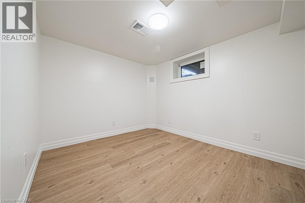 113 Erin Avenue Unit# Lower, Hamilton, Ontario  L8K 4W1 - Photo 12 - 40872016