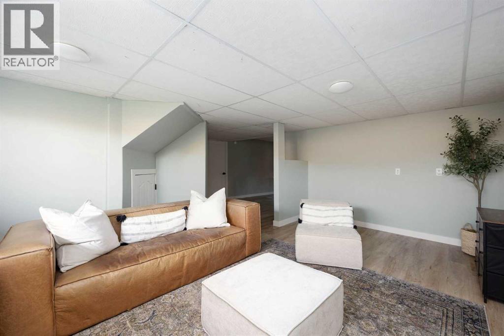 209 Ball Place
