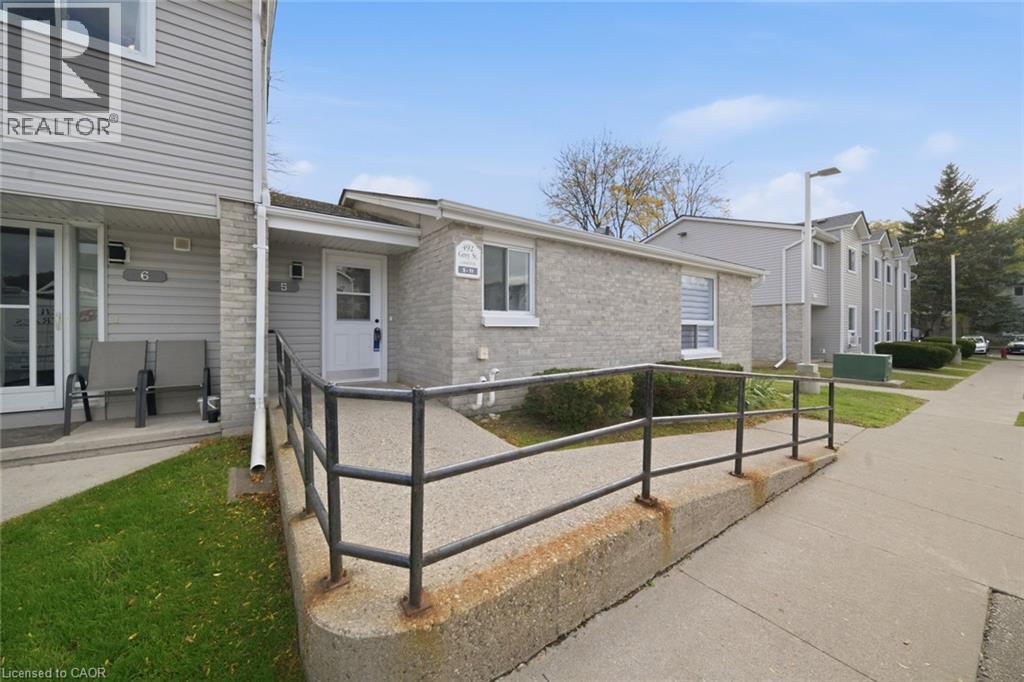 492 Grey Street Unit# 5, Brantford, Ontario  N3S 7S6 - Photo 2 - 40872204