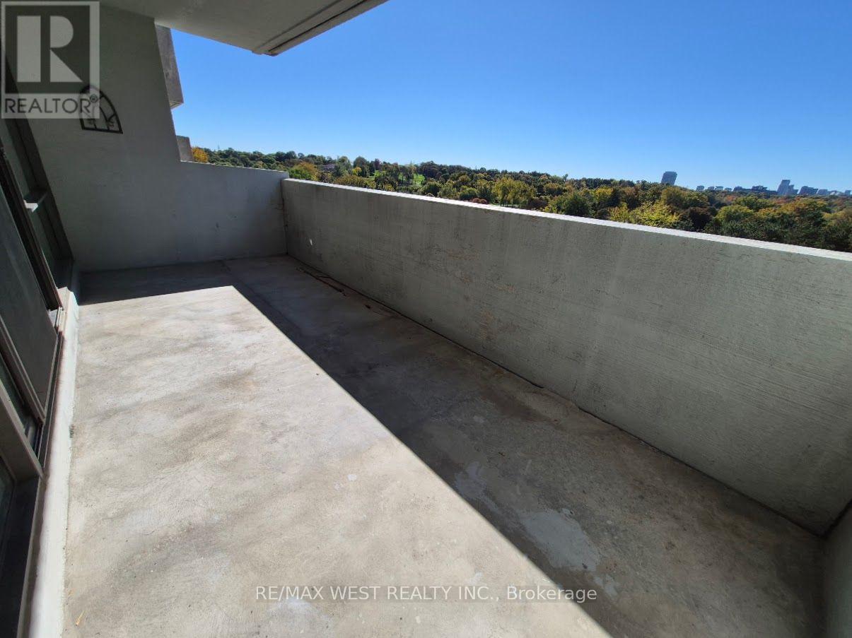 802 - 250 Scarlett Road, Toronto, Ontario  M6N 4X5 - Photo 17 - W14093154